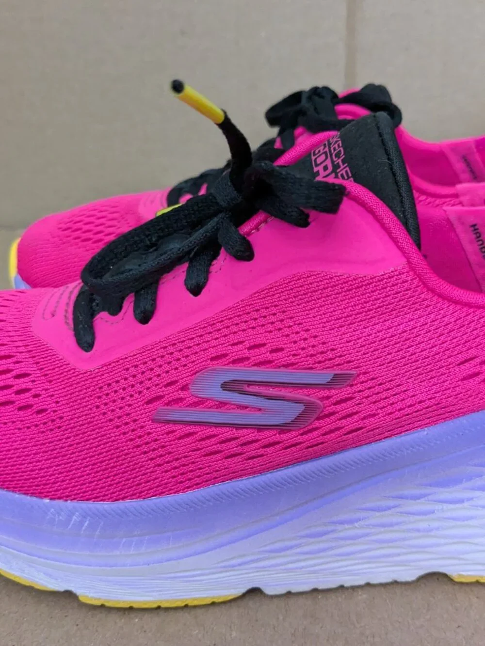 SKECHERS Max Cushioning Elite 2.0 Prevail Hands Free Slip-Ins Size 7 Pink/Purple
